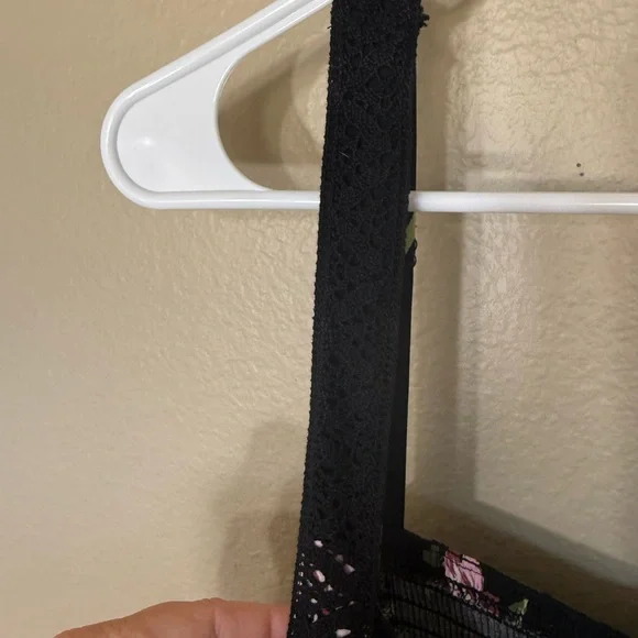 Torrid Black Floral top - Picture 5 of 9